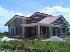 Rumah setingkat moden